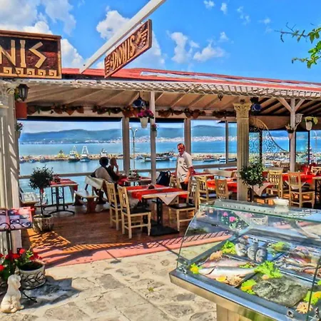 Central Nessebar Beach Apartment Apartment *