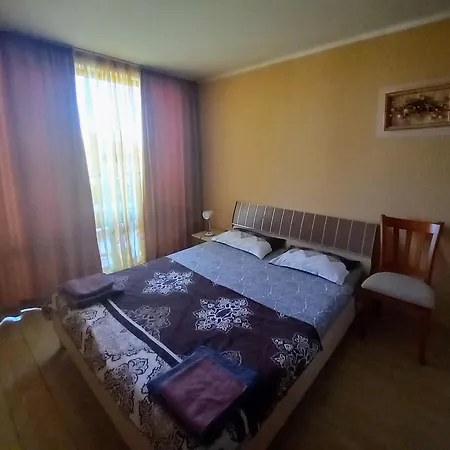 Central Nessebar Beach Apartment